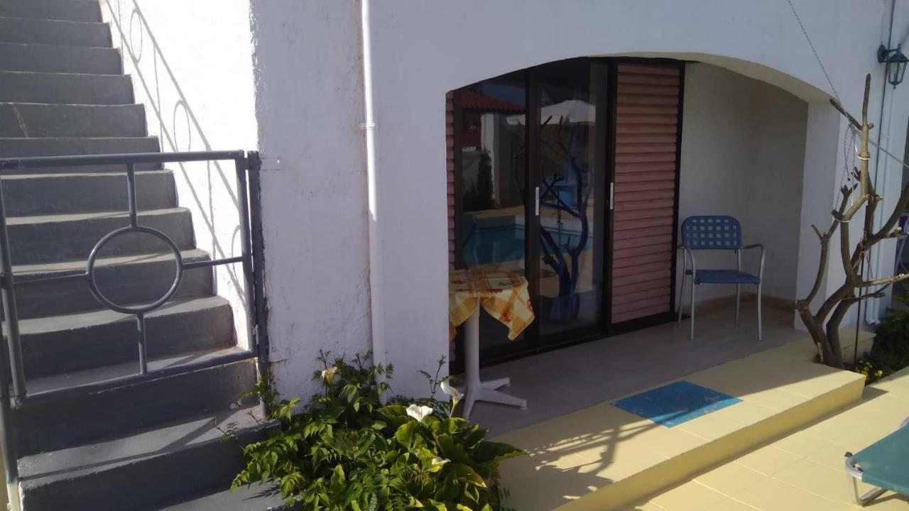 Villas Irene 5 Family Apartments Kokkini Hani Bagian luar foto